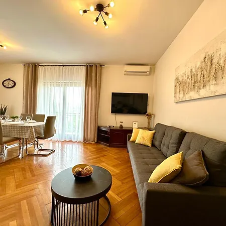 Ida Apartment *